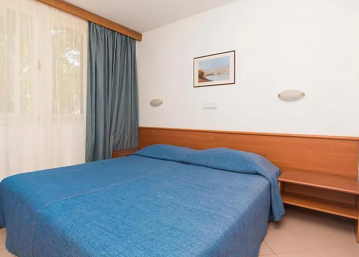 1 Bedroom Beautiful In 아파트 *