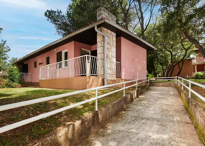 1 Bedroom Beautiful In Umag